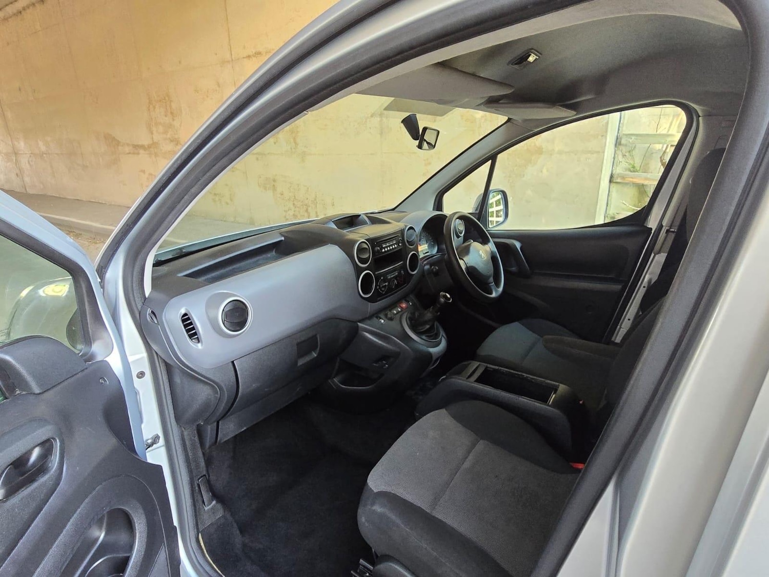 Used Peugeot Partner 2018 for sale - 76370077: Photo 39