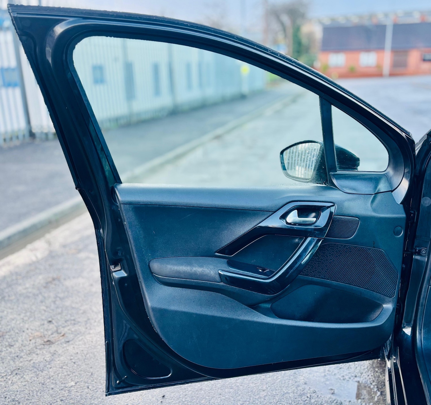 Used Peugeot 208 2014 for sale - 76794997: Photo 20