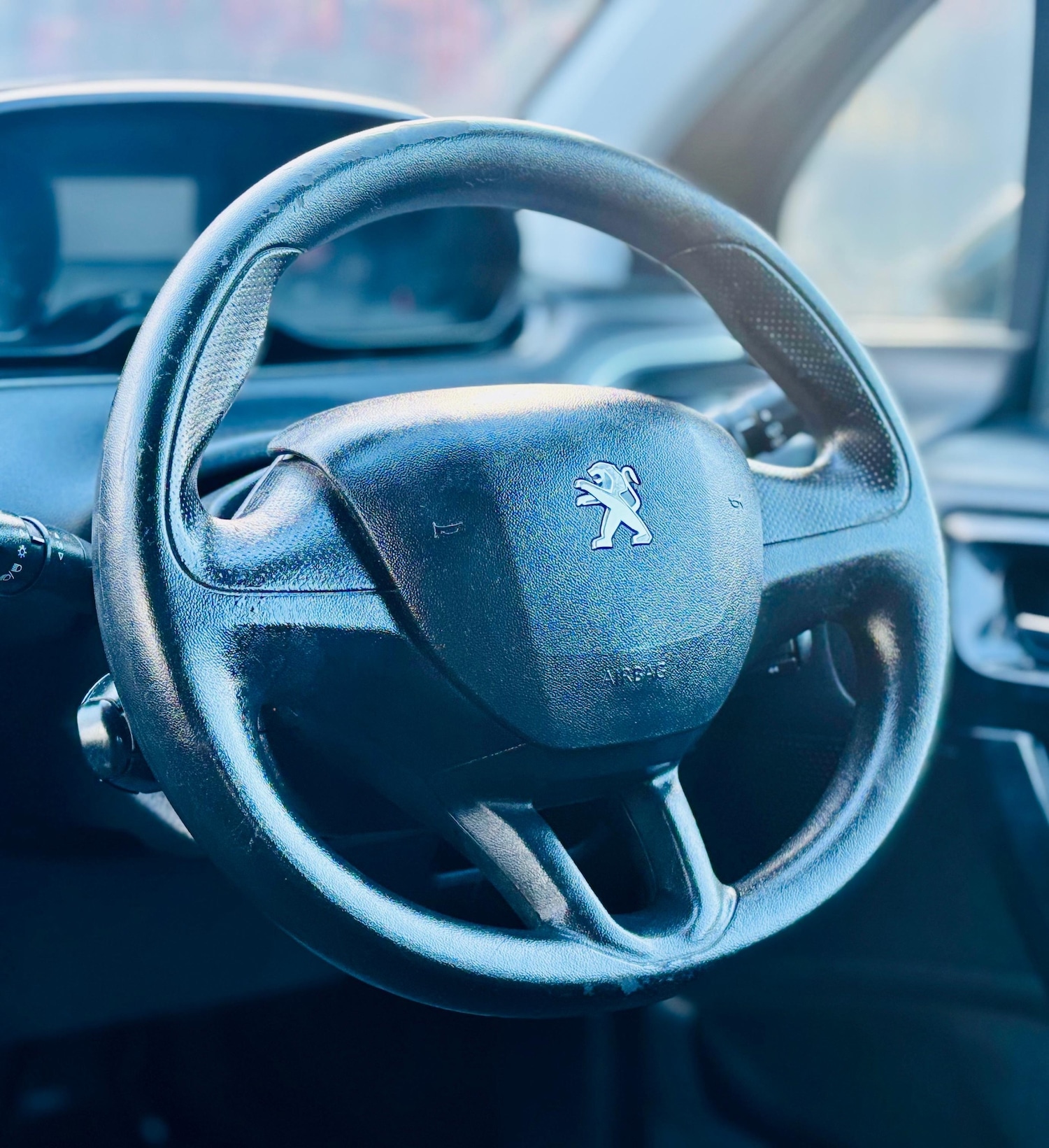 Used Peugeot 208 2014 for sale - 76794997: Photo 25