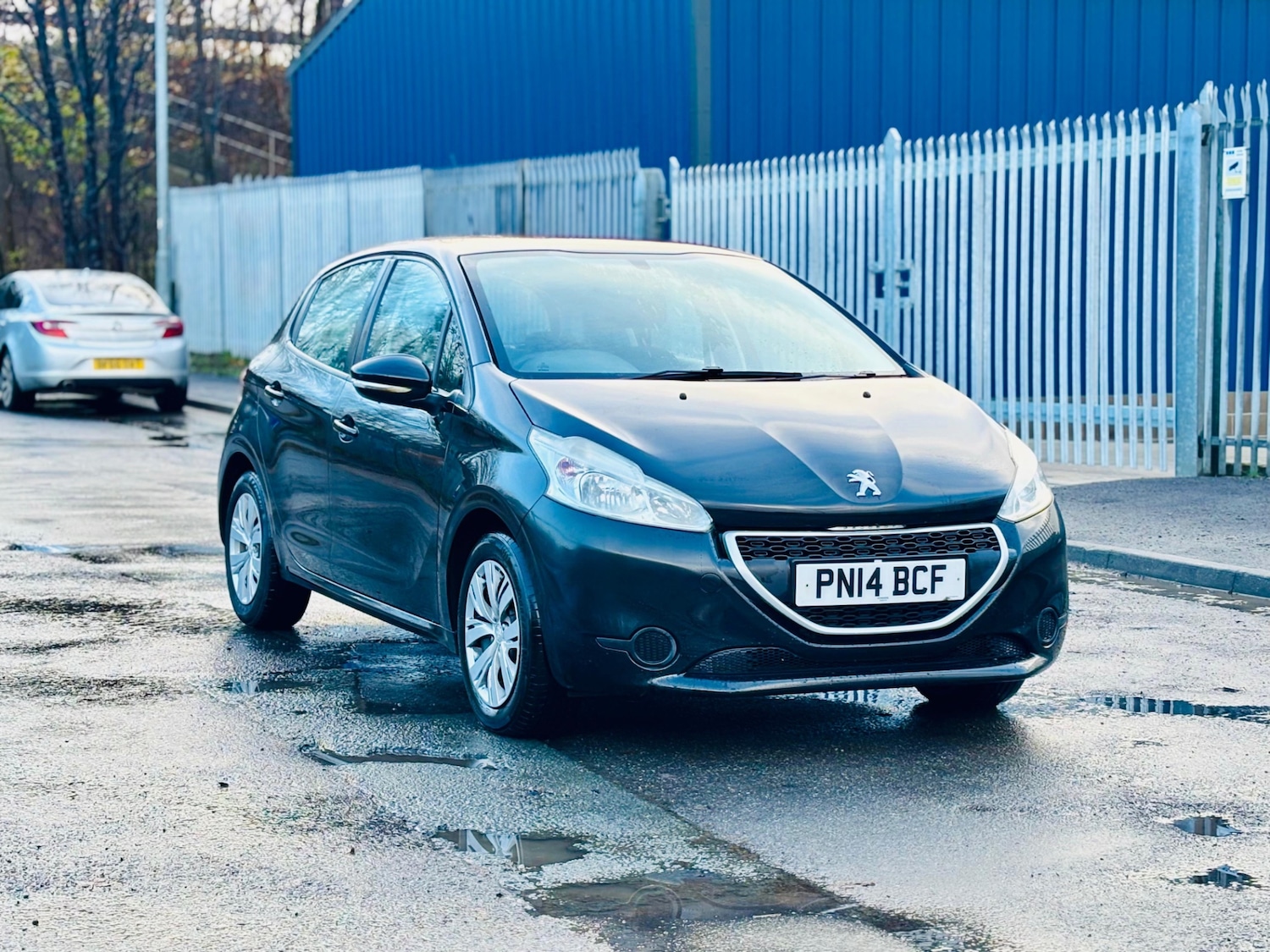 Used Peugeot 208 2014 for sale - 76794997: Photo 3