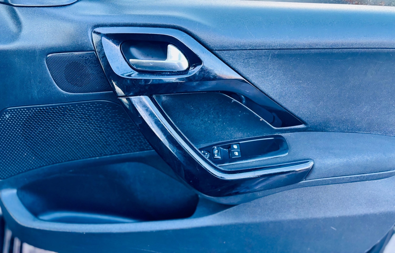 Used Peugeot 208 2014 for sale - 76794997: Photo 32