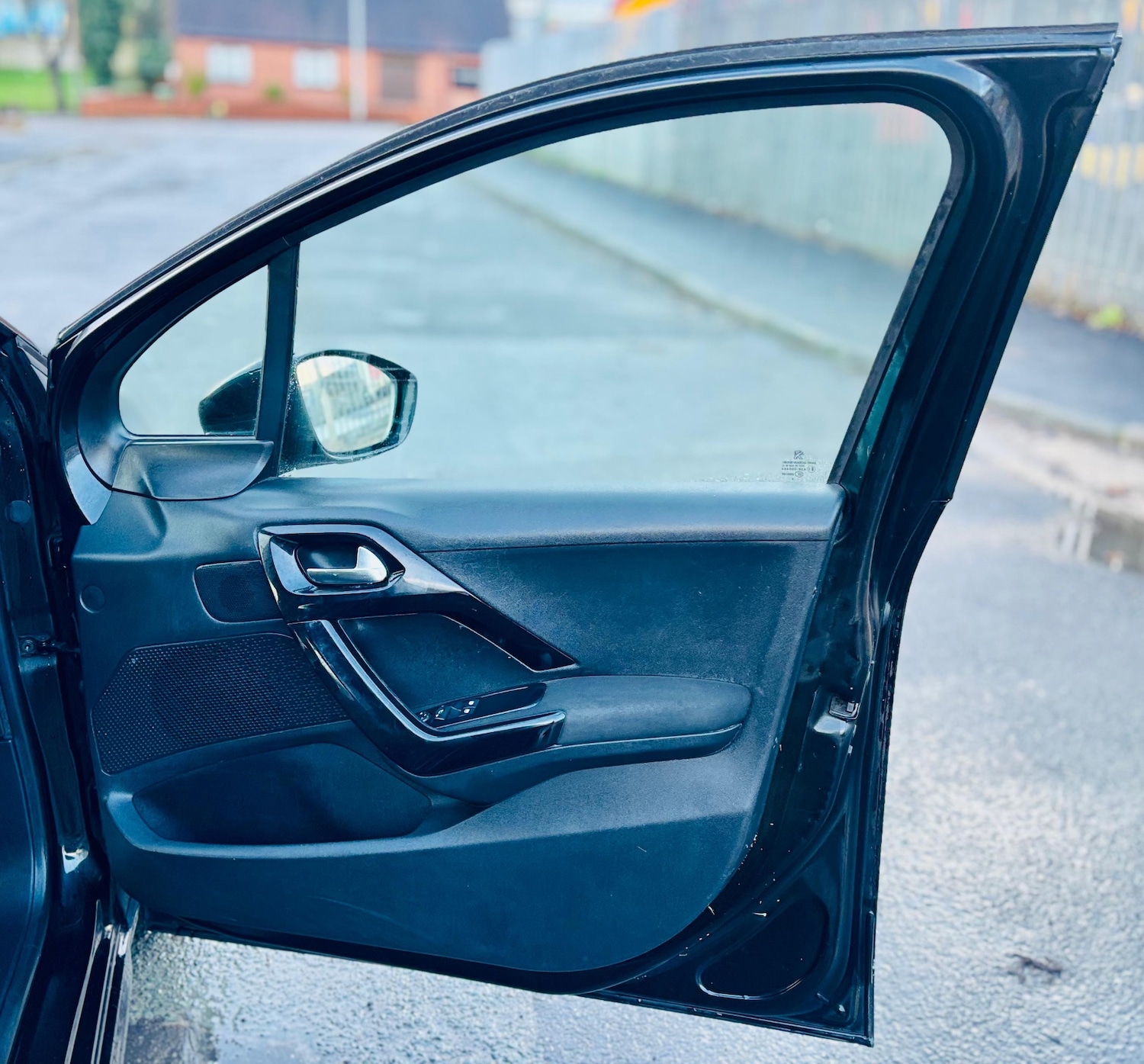 Used Peugeot 208 2014 for sale - 76794997: Photo 34