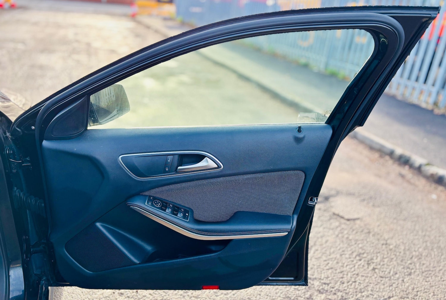 Used Mercedes-Benz A-Class 2015 for sale - 77350453: Photo 29