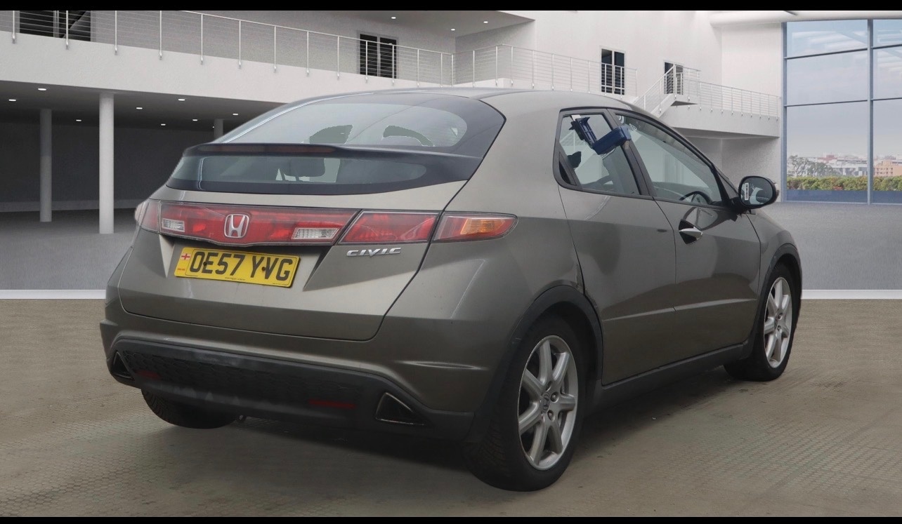 Used Honda Civic 2008 for sale - 77979106: Photo 4