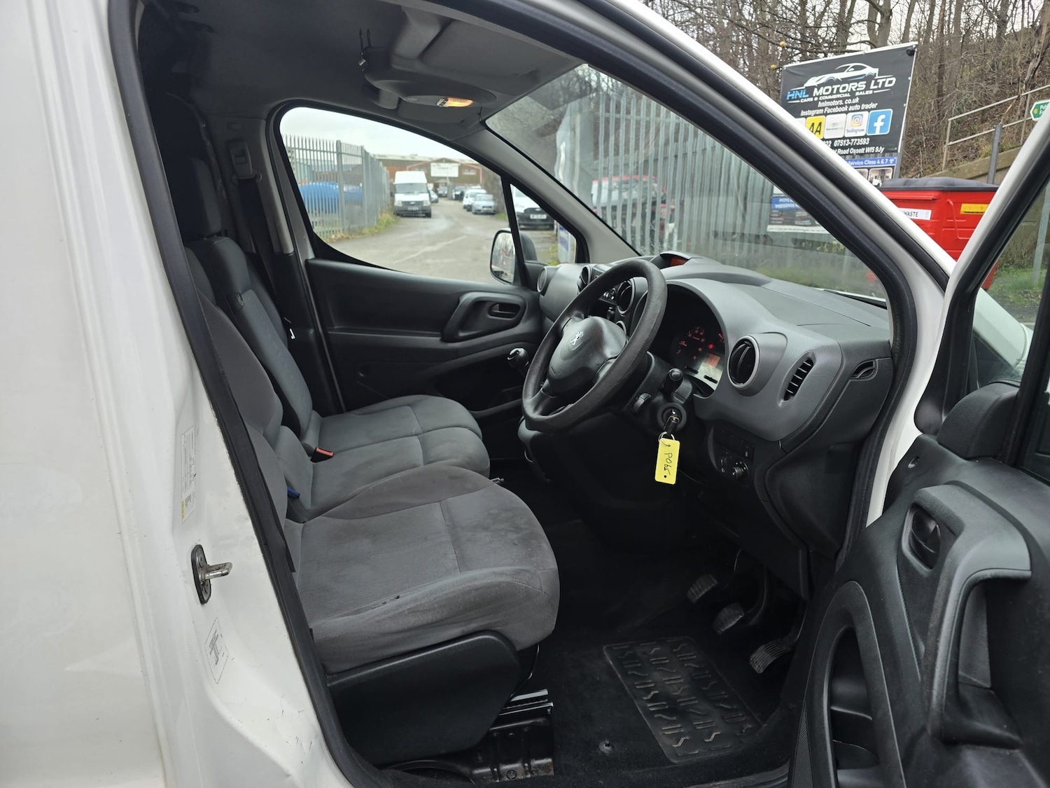 Used Peugeot Partner 2015 for sale - 77350462: Photo 21