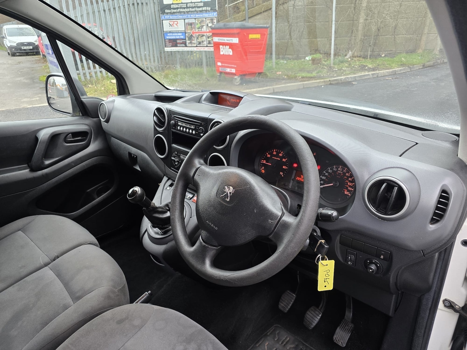 Used Peugeot Partner 2015 for sale - 77350462: Photo 9