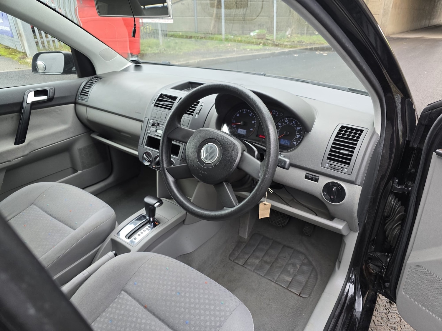 Used Volkswagen Polo 2004 for sale - 77218329: Photo 14