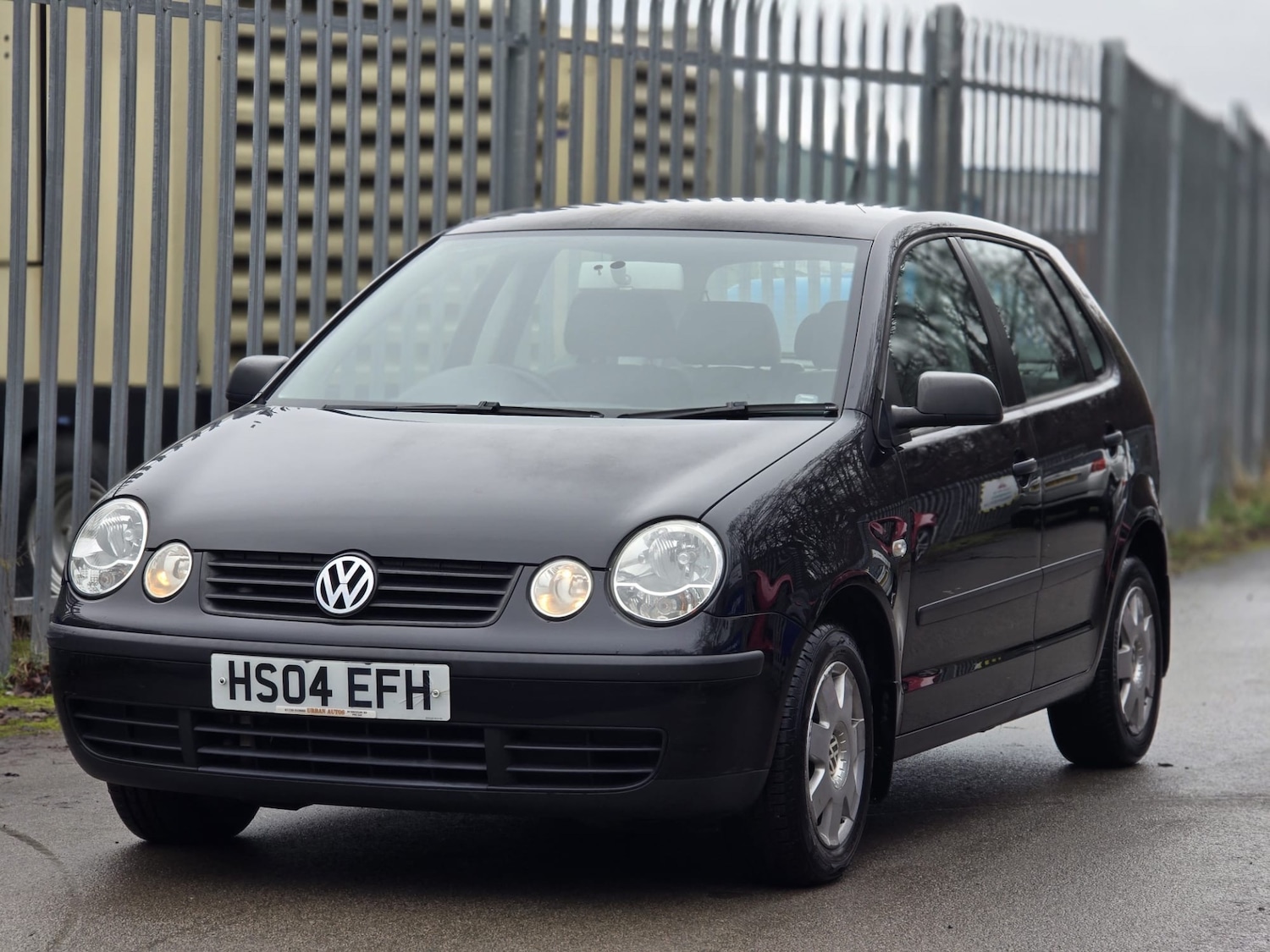 Used Volkswagen Polo 2004 for sale - 77218329: Photo 2