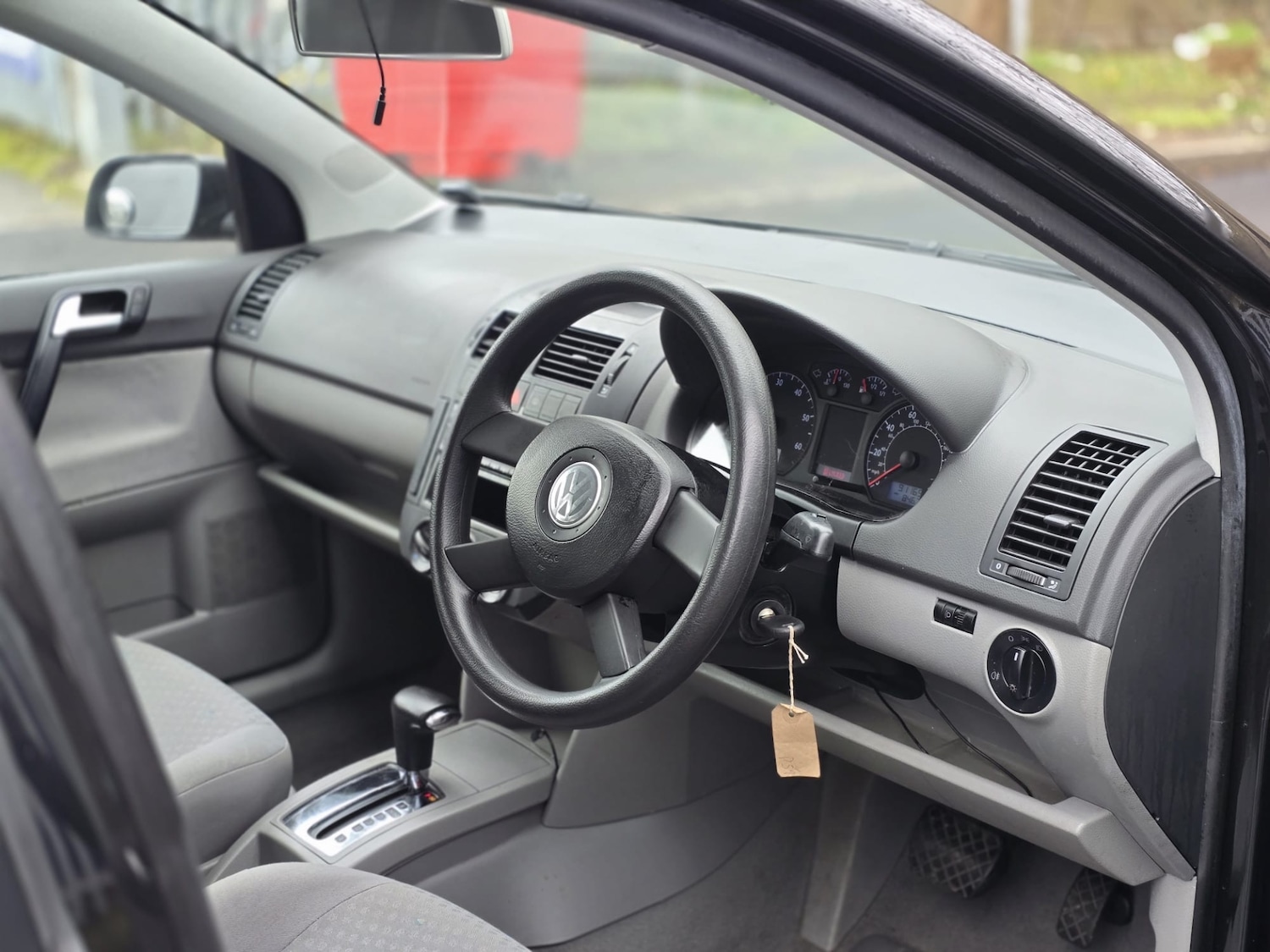 Used Volkswagen Polo 2004 for sale - 77218329: Photo 27