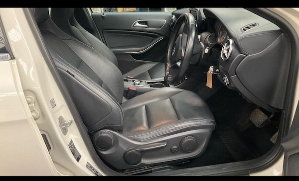 Used Mercedes-Benz A-Class 2015 for sale - 76238727: Photo 10