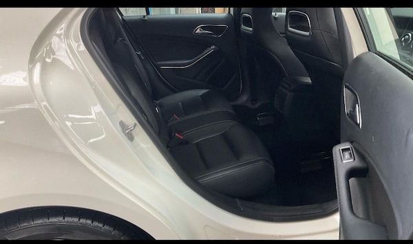 Used Mercedes-Benz A-Class 2015 for sale - 76238727: Photo 8