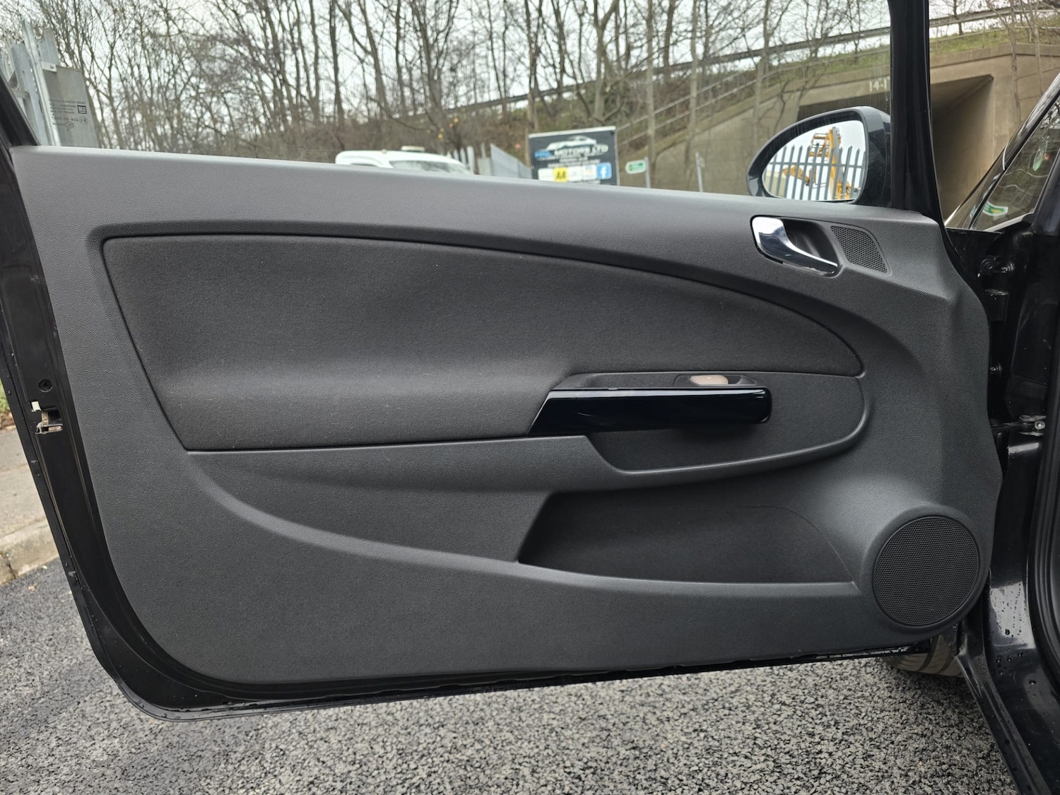 Used Vauxhall Corsa 2009 for sale - 77124036: Photo 32