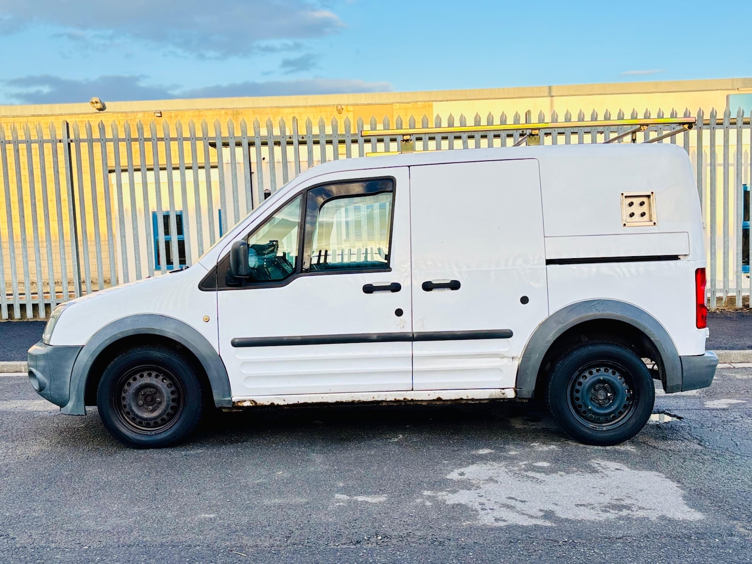 Used Ford Transit Connect 2010 for sale - 76531250: Photo 11