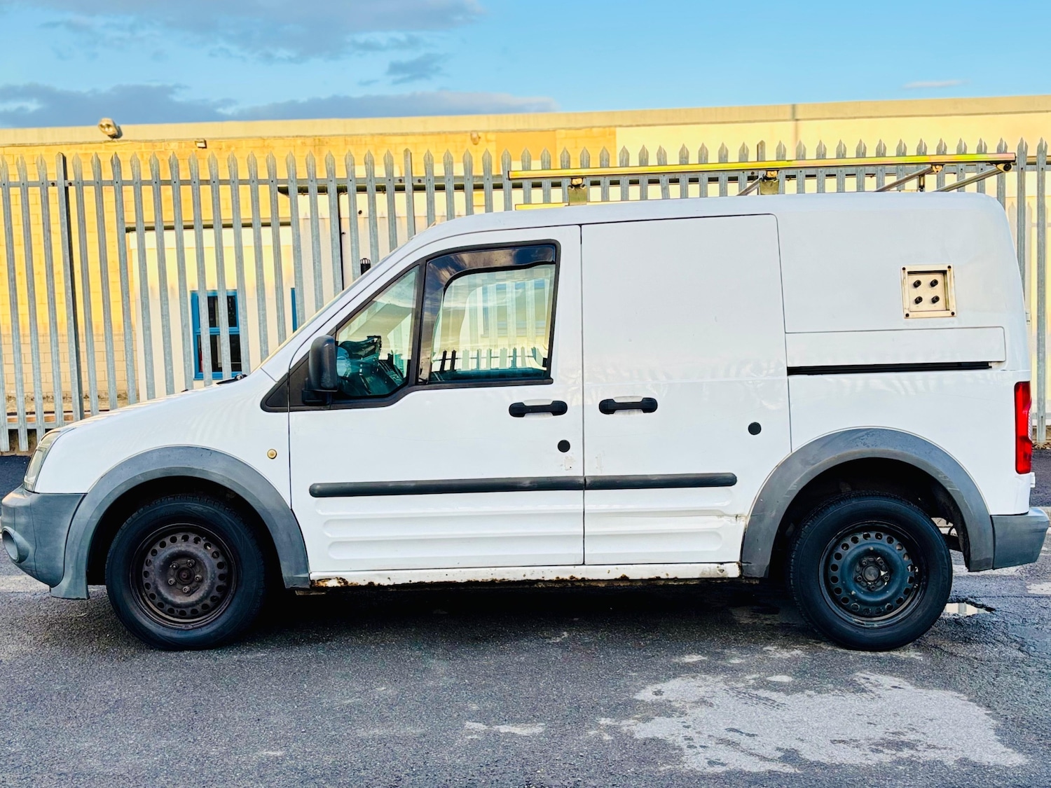 Used Ford Transit Connect 2010 for sale - 76531250: Photo 12