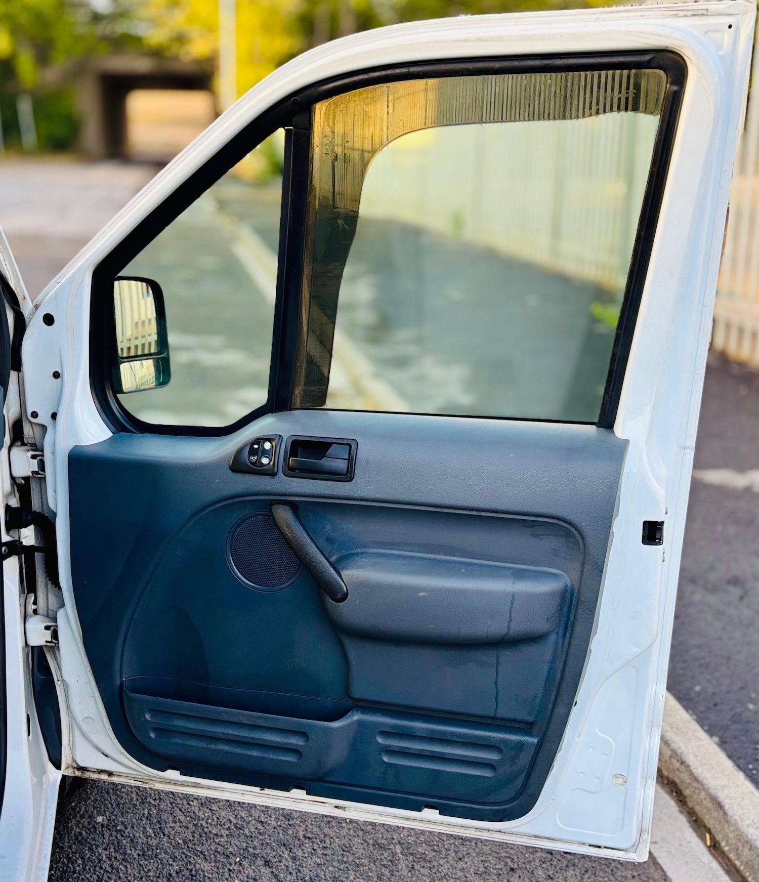 Used Ford Transit Connect 2010 for sale - 76531250: Photo 24