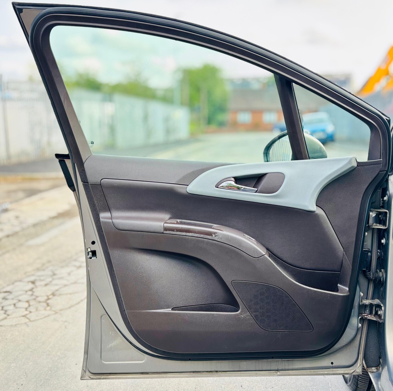 Used Vauxhall Meriva 2011 for sale - 78187364: Photo 23