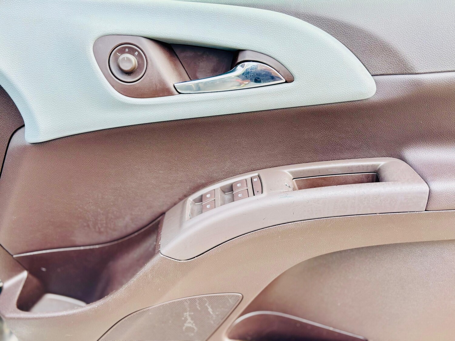 Used Vauxhall Meriva 2011 for sale - 78187364: Photo 28