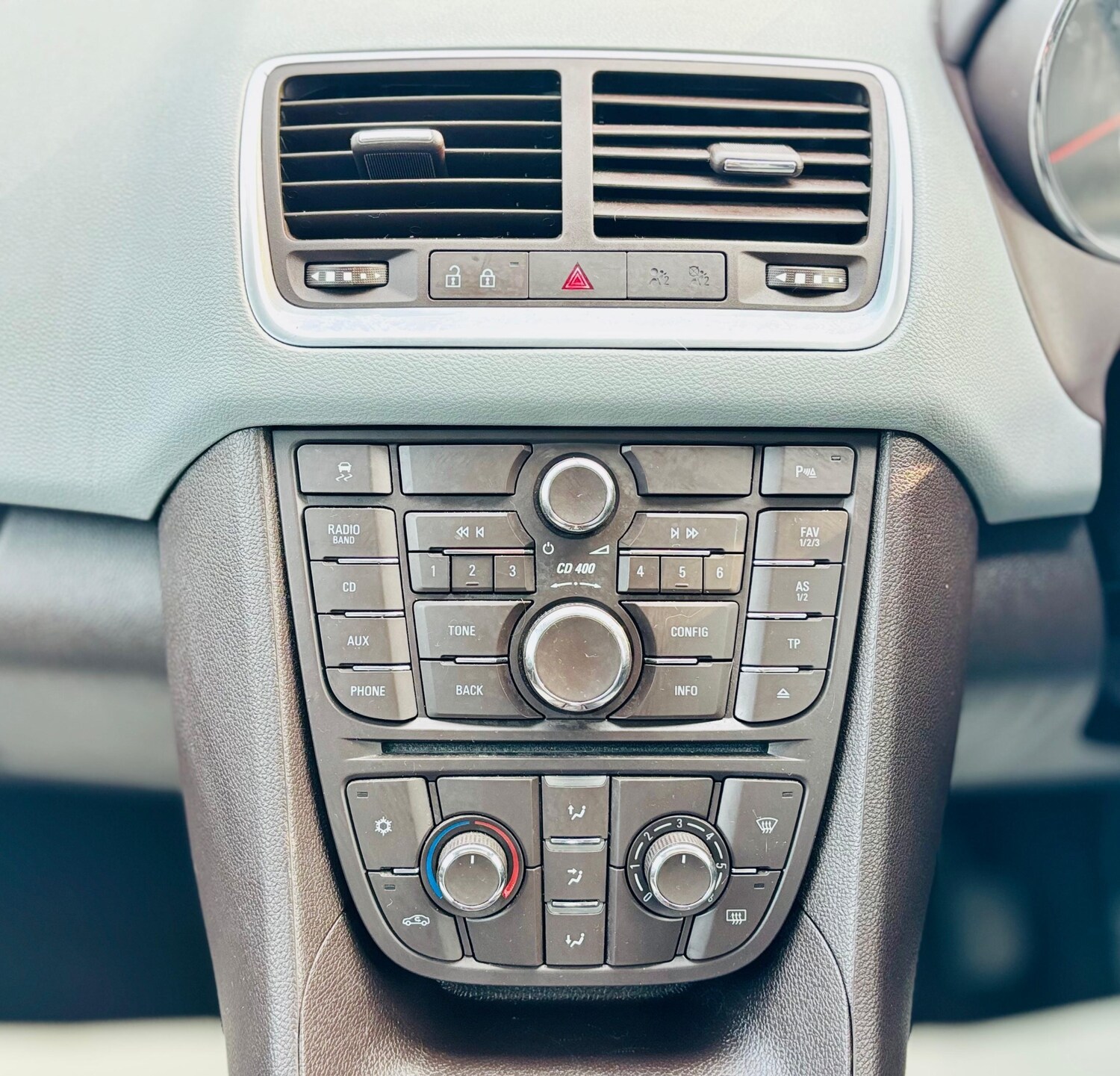 Used Vauxhall Meriva 2011 for sale - 78187364: Photo 41