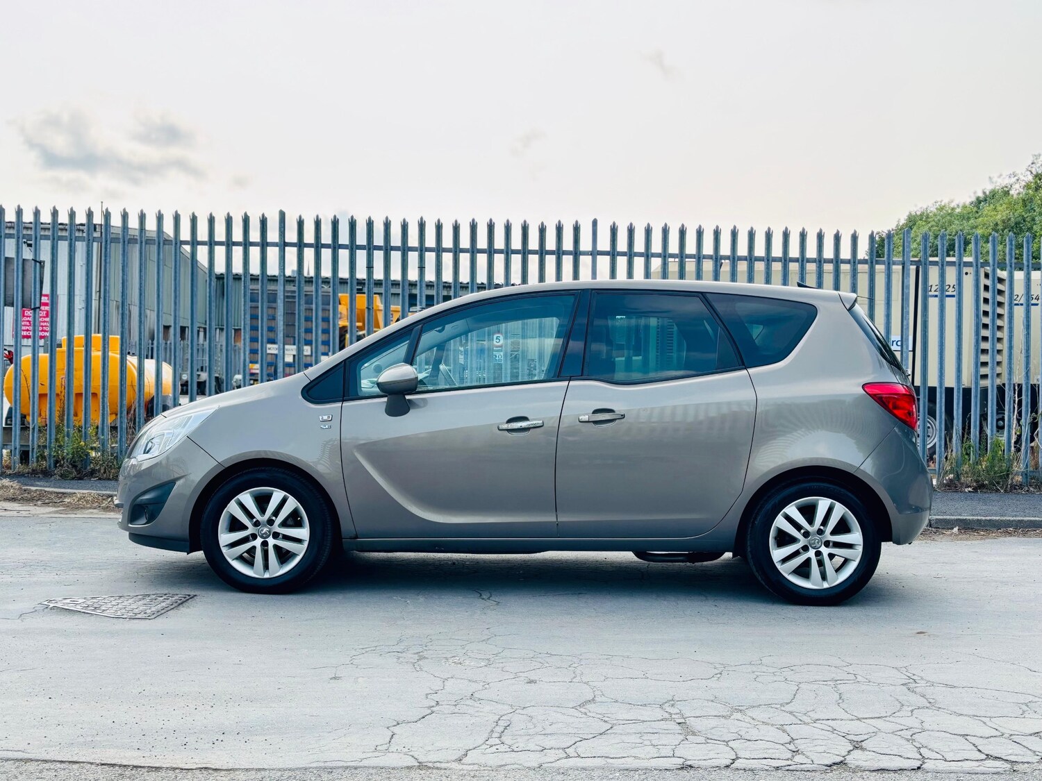 Used Vauxhall Meriva 2011 for sale - 78187364: Photo 9