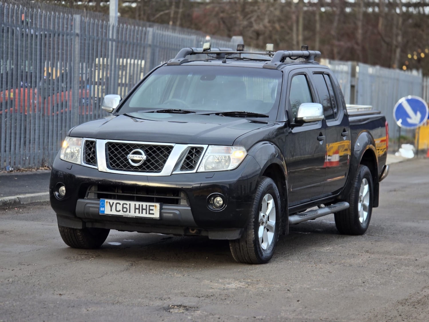 Used Nissan Navara 2011 for sale - 77124341: Photo 2