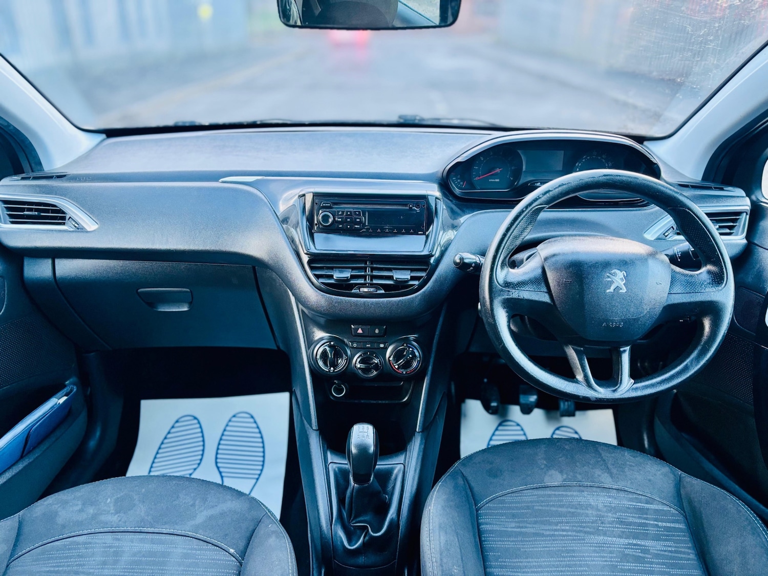 Used Peugeot 208 2014 for sale - 77125029: Photo 16