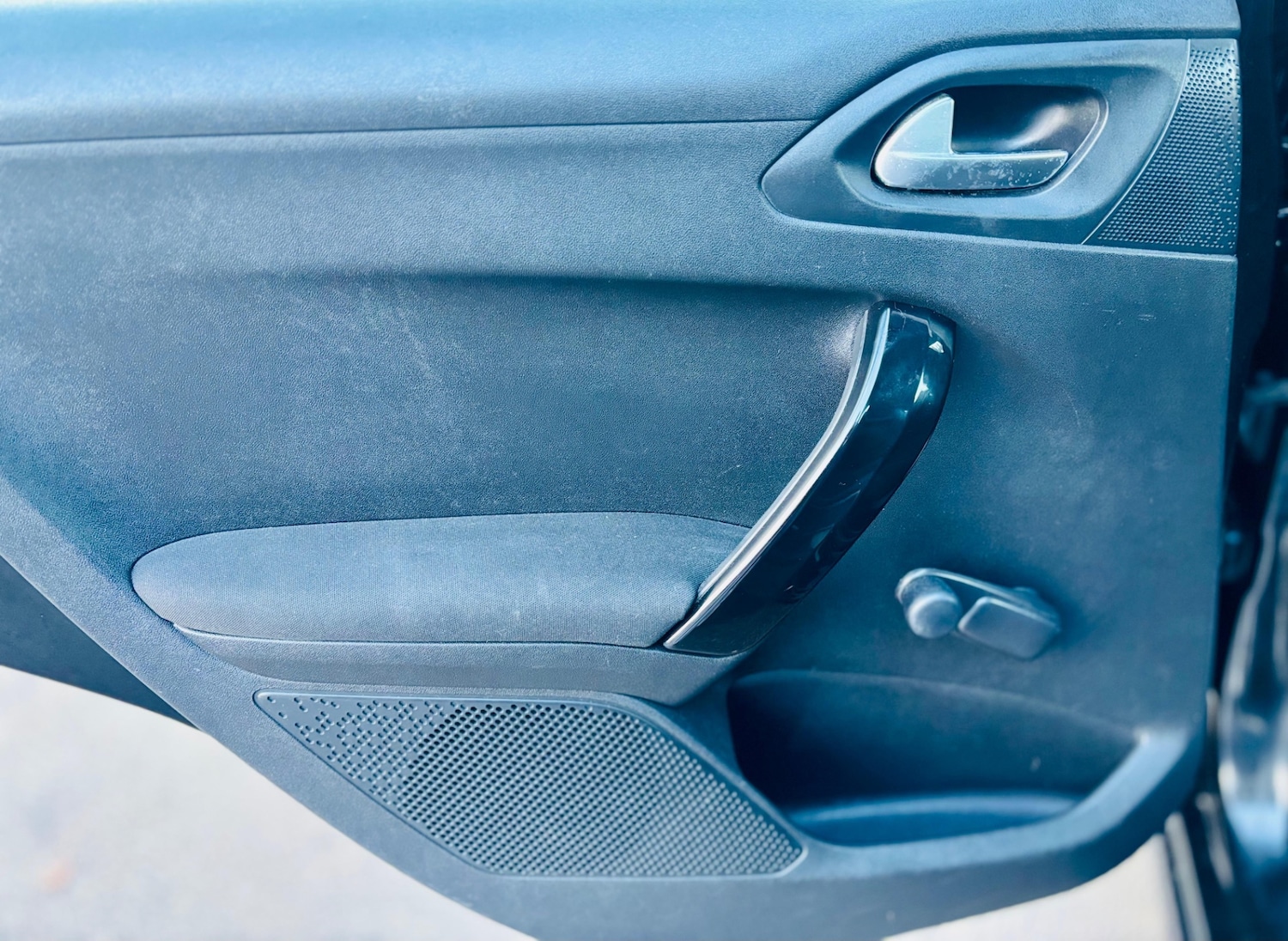 Used Peugeot 208 2014 for sale - 77125029: Photo 35