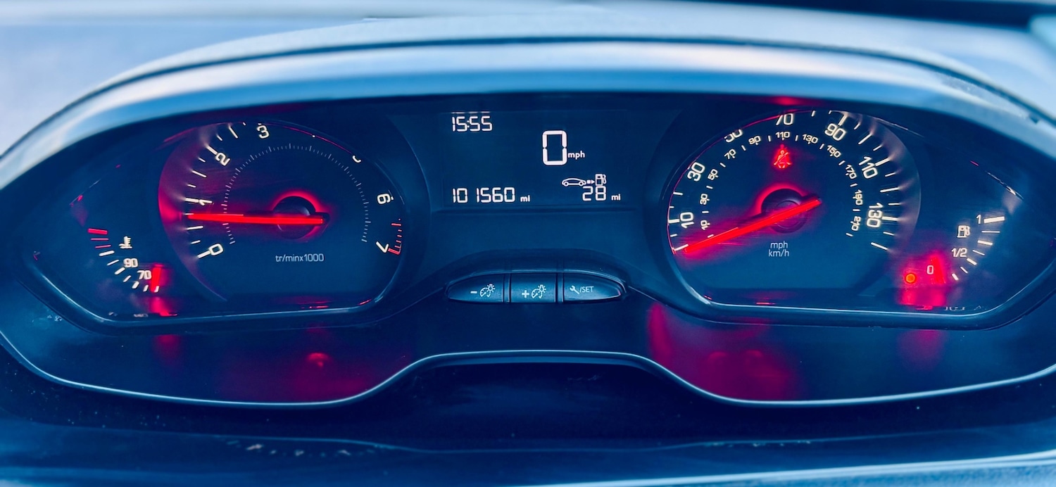 Used Peugeot 208 2014 for sale - 77125029: Photo 50