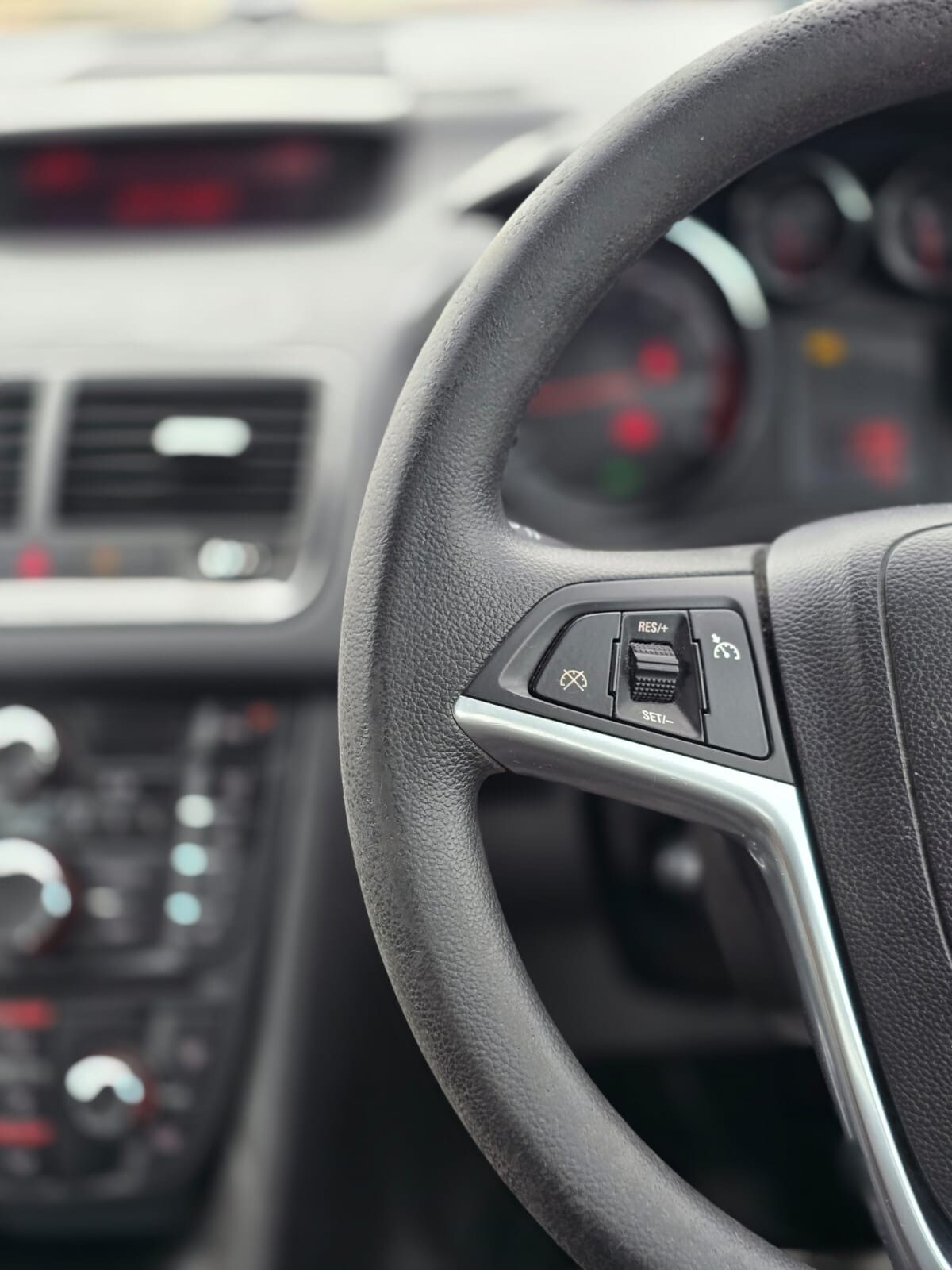 Used Vauxhall Meriva 2011 for sale - 77350447: Photo 23