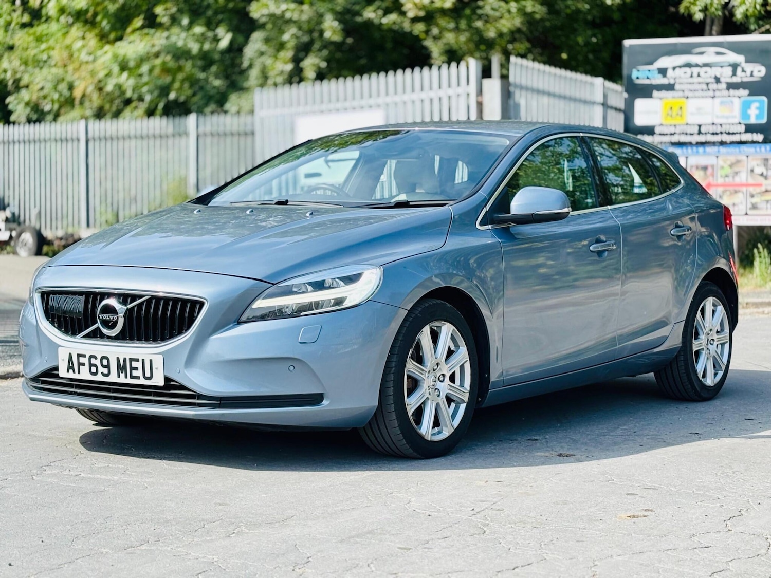 Used Volvo V40 2019 for sale - 76359871: Photo 12