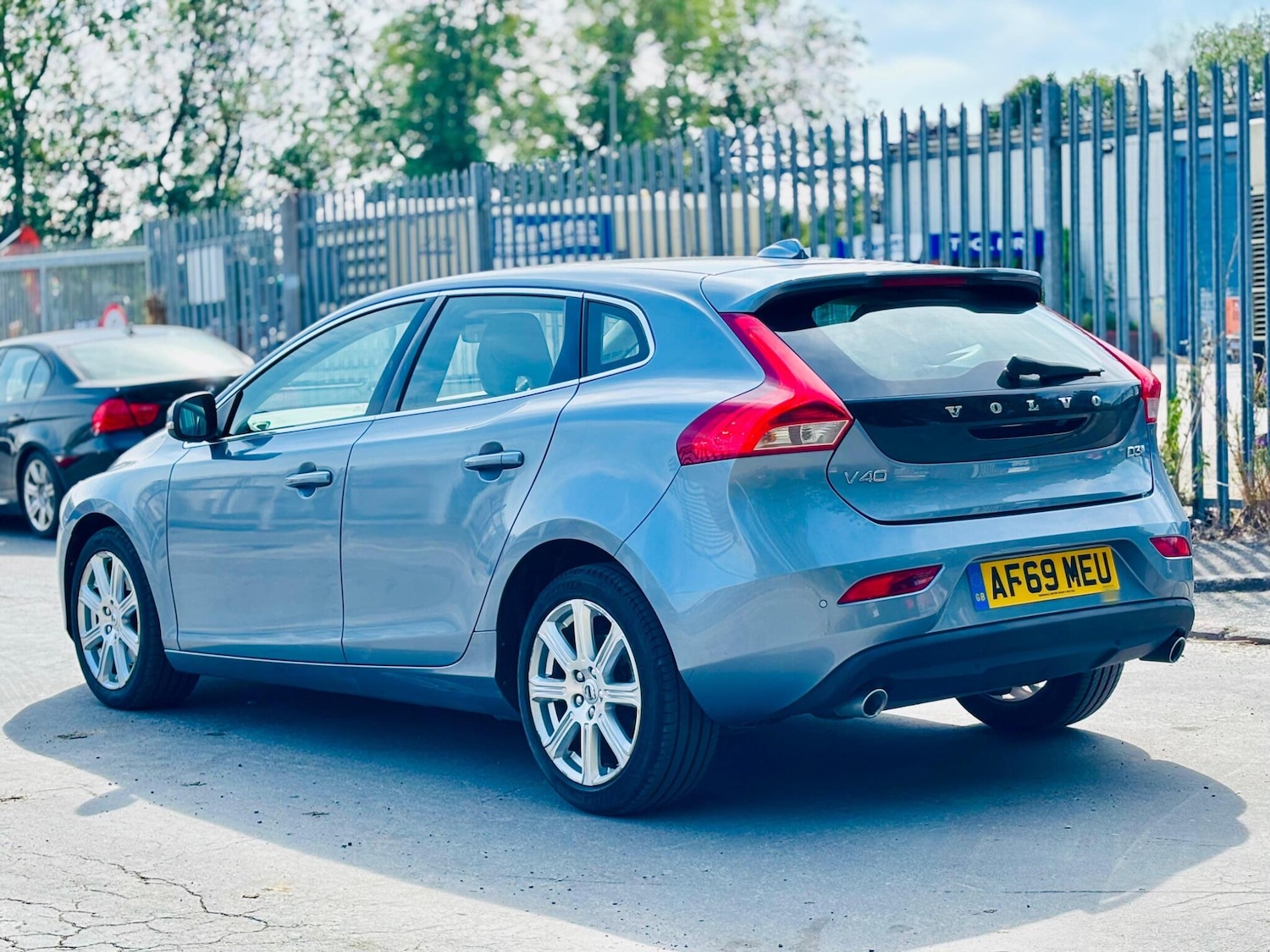 Used Volvo V40 2019 for sale - 76359871: Photo 13