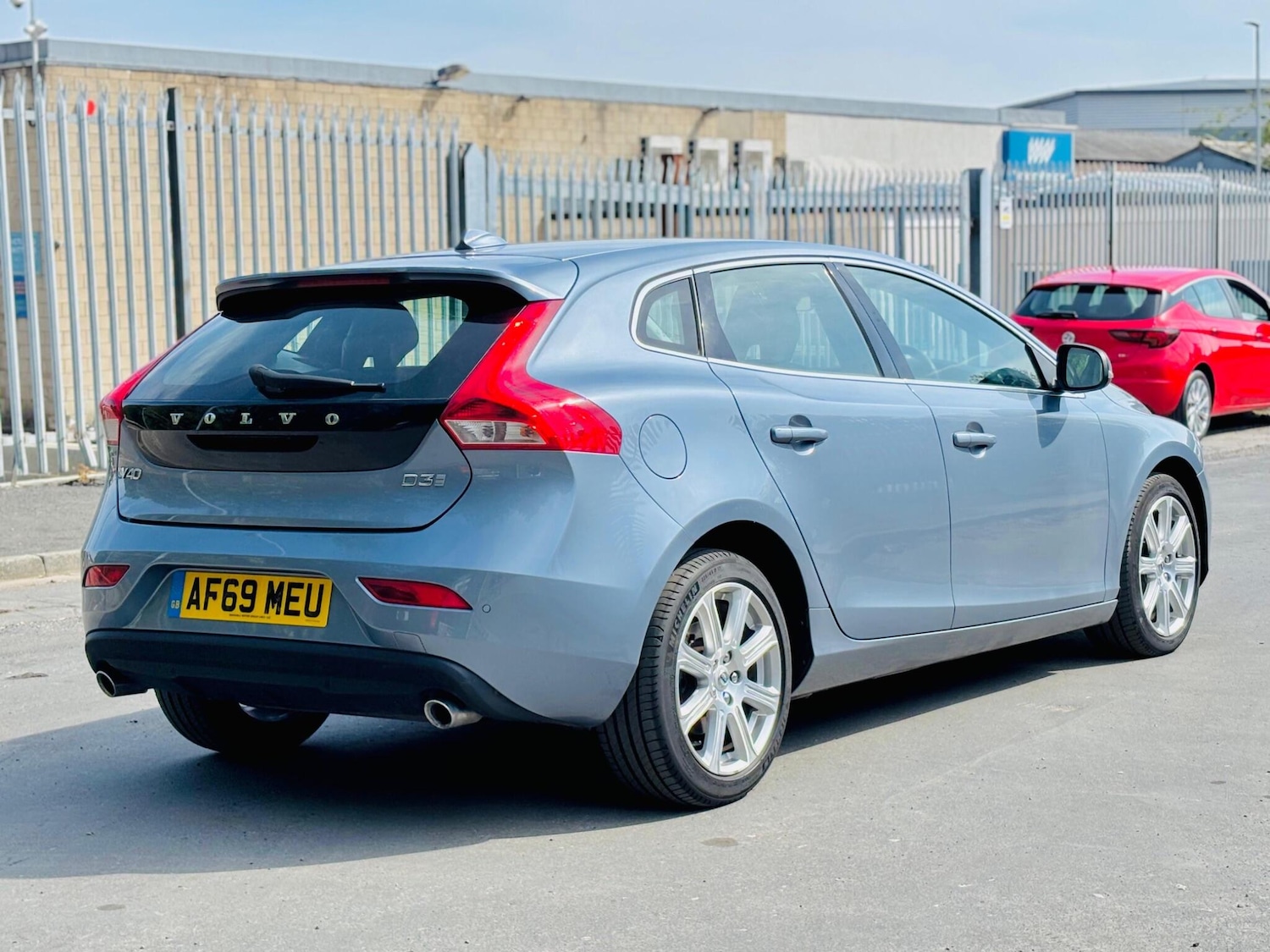 Used Volvo V40 2019 for sale - 76359871: Photo 24