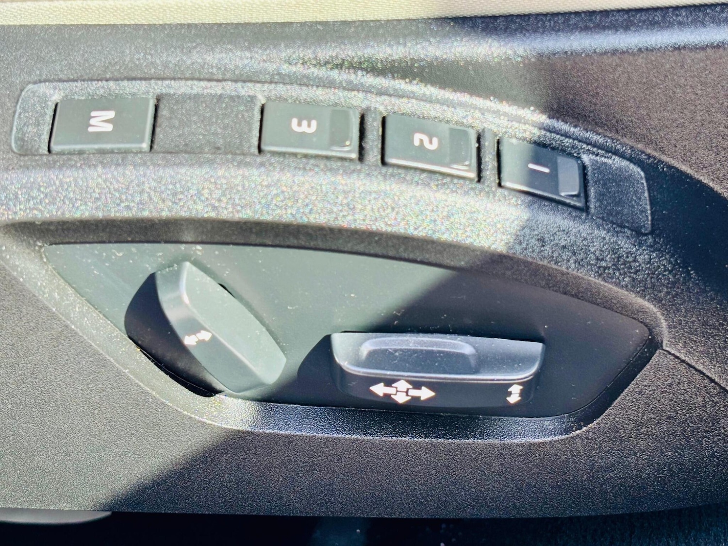 Used Volvo V40 2019 for sale - 76359871: Photo 29