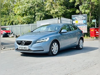Used Volvo V40 2019 for sale - 76359871: Photo