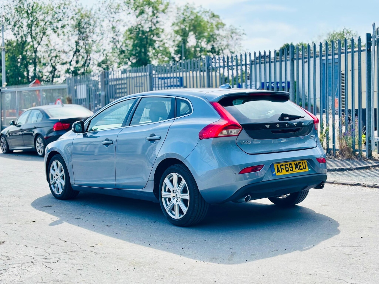 Used Volvo V40 2019 for sale - 76359871: Photo 4
