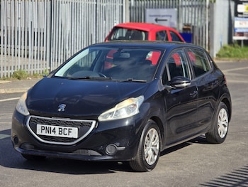 Used Peugeot 208 2014 for sale - 78909406: Photo