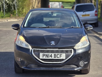 Used Peugeot 208 2014 for sale - 78909406: Photo