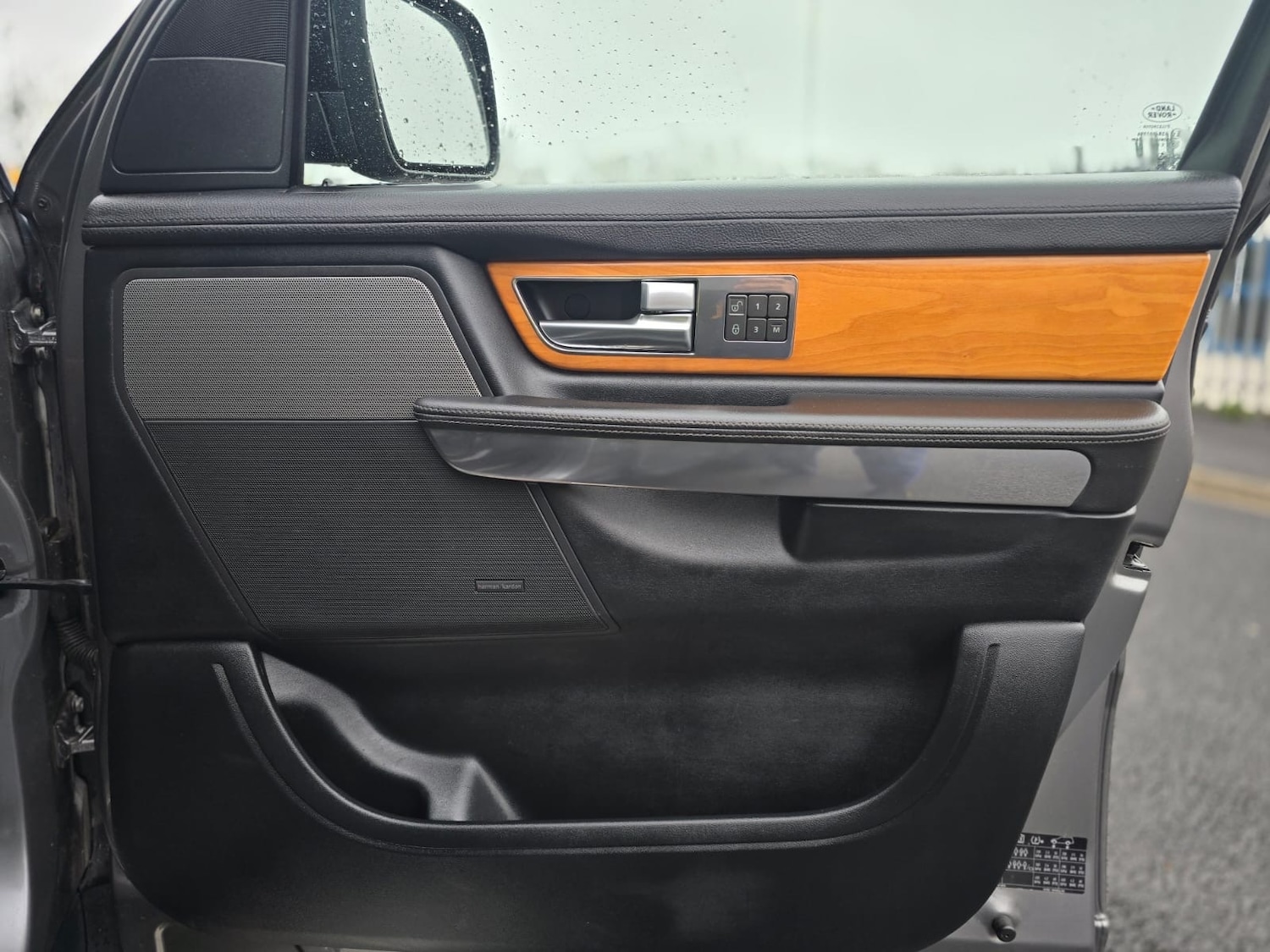 Used Land Rover Range Rover Sport 2009 for sale - 77328674: Photo 15