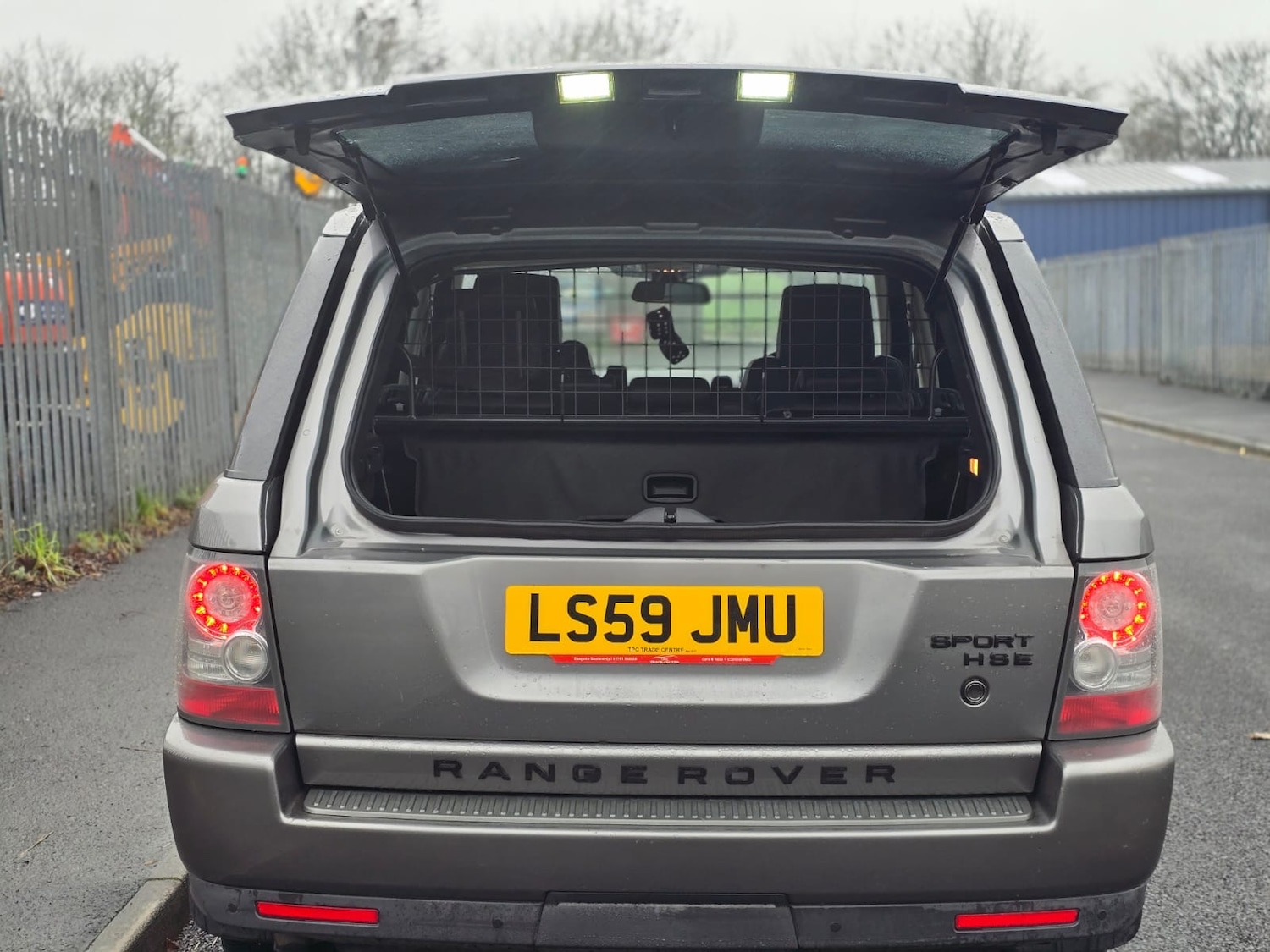 Used Land Rover Range Rover Sport 2009 for sale - 77328674: Photo 17