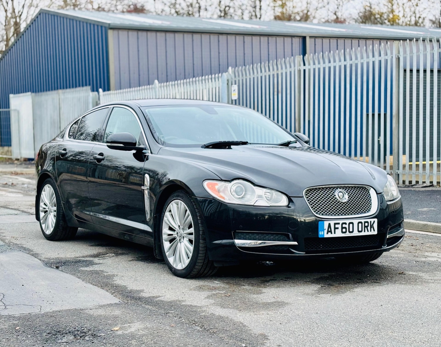 Used Jaguar XF 2010 for sale - 76613537: Photo 1