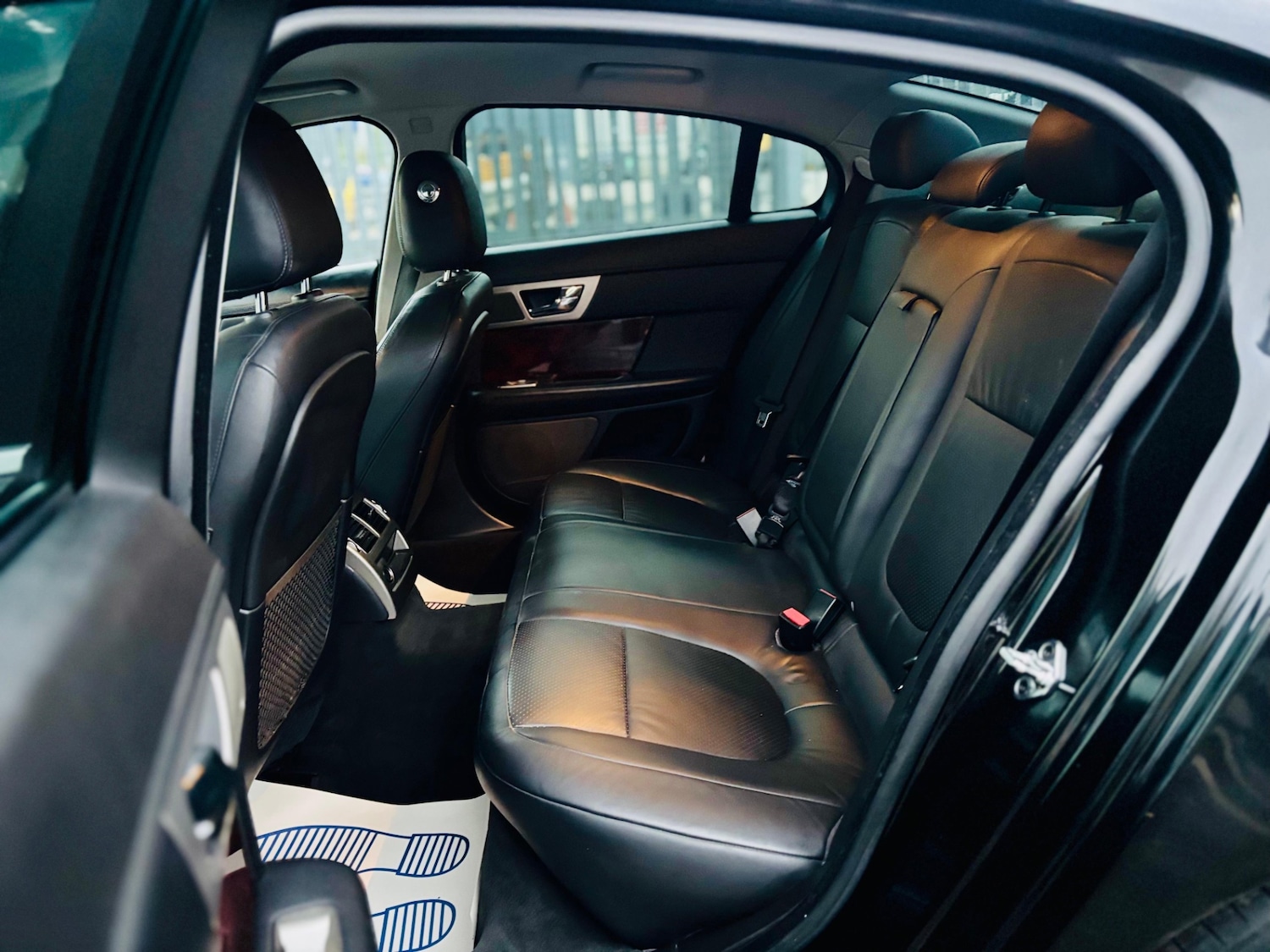 Used Jaguar XF 2010 for sale - 76613537: Photo 20