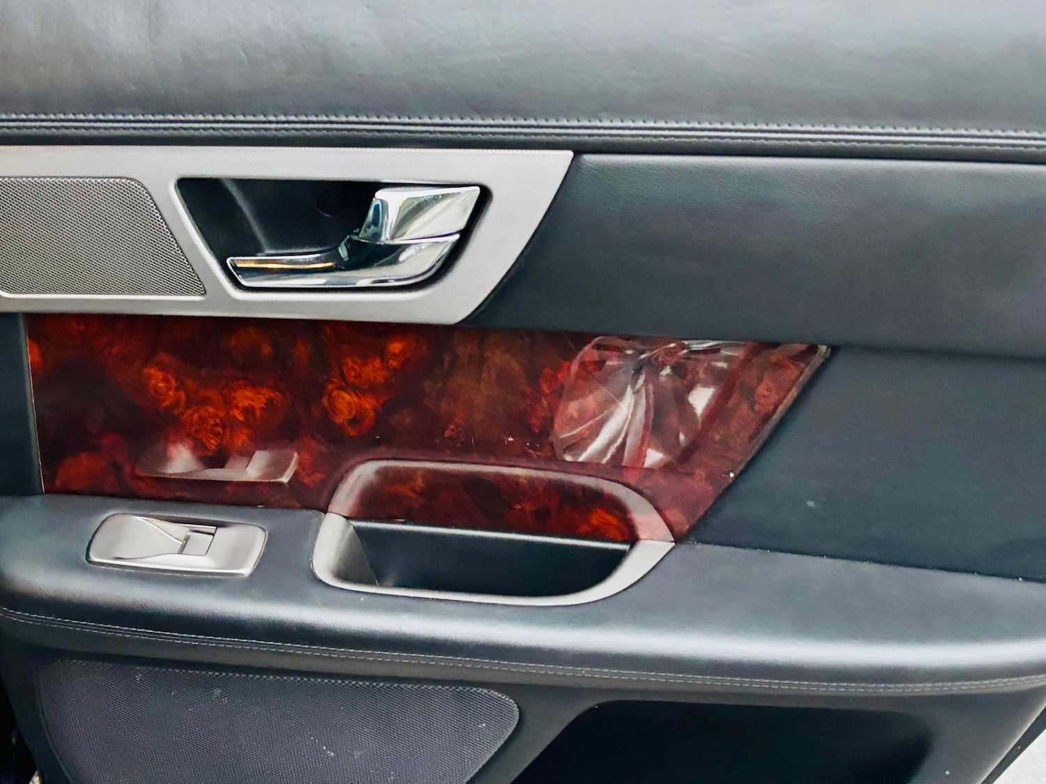 Used Jaguar XF 2010 for sale - 76613537: Photo 23