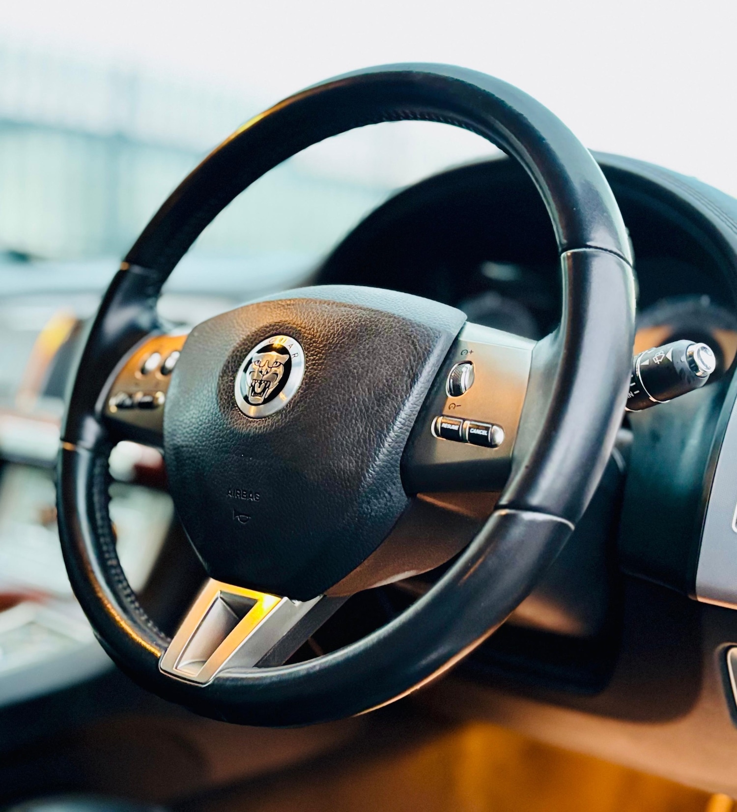 Used Jaguar XF 2010 for sale - 76613537: Photo 31