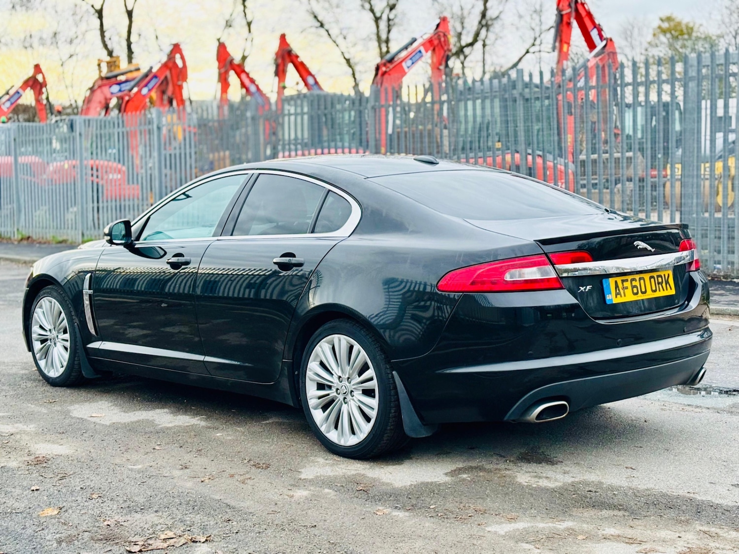 Used Jaguar XF 2010 for sale - 76613537: Photo 8