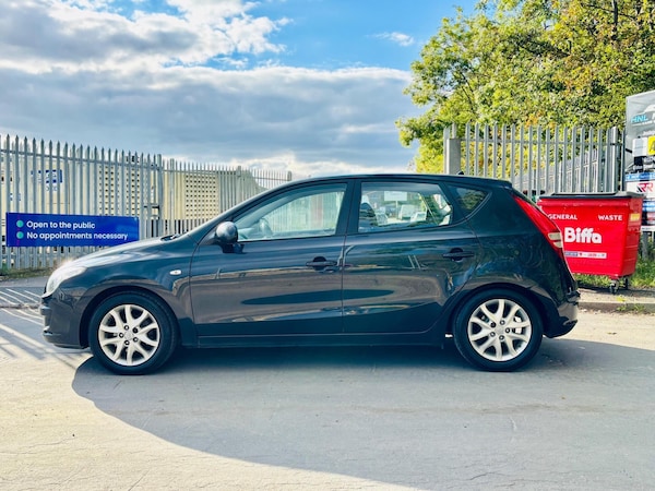 Used Hyundai i30 2010 for sale - 76138130: Photo 11