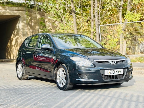 Used Hyundai i30 2010 for sale - 76138130: Photo 1