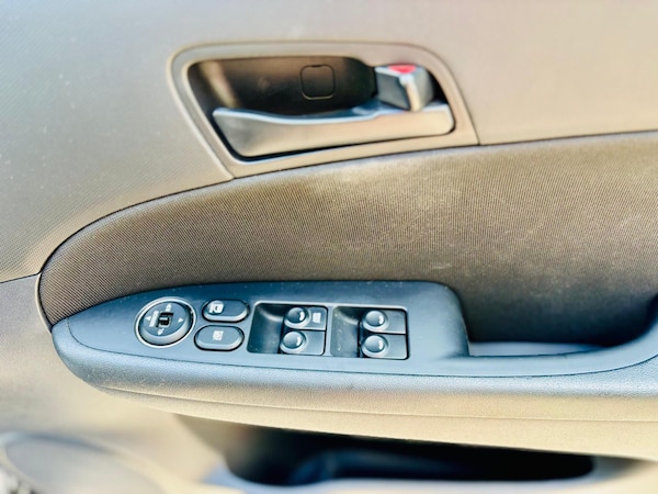 Used Hyundai i30 2010 for sale - 76138130: Photo 29