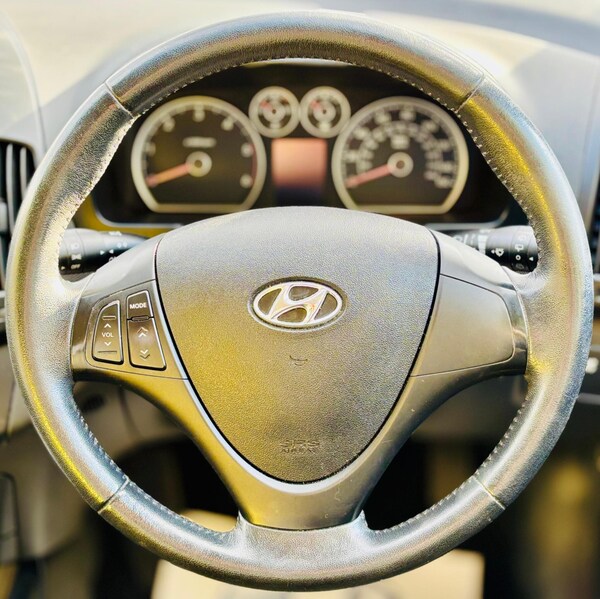 Used Hyundai i30 2010 for sale - 76138130: Photo 43