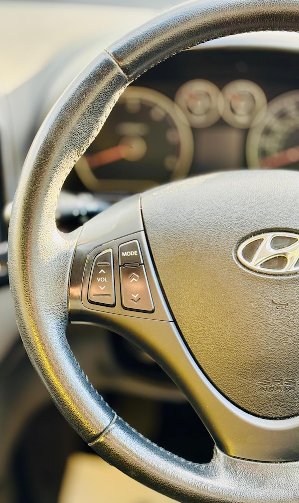 Used Hyundai i30 2010 for sale - 76138130: Photo 44