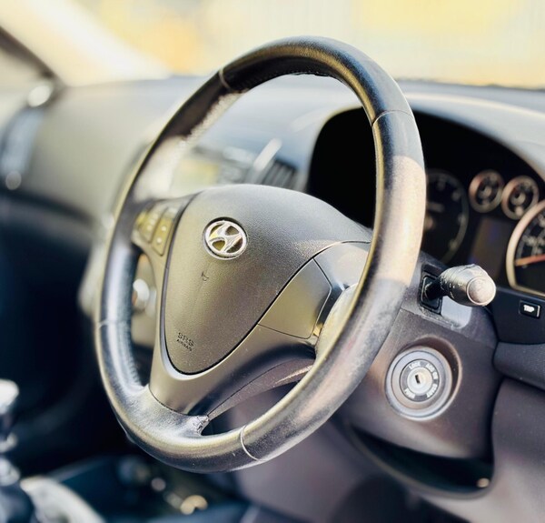 Used Hyundai i30 2010 for sale - 76138130: Photo 45