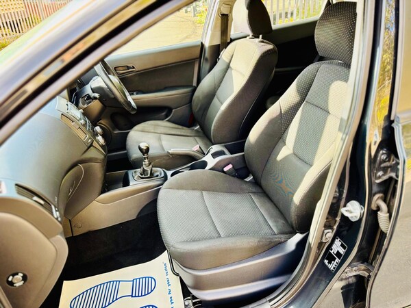 Used Hyundai i30 2010 for sale - 76138130: Photo 46
